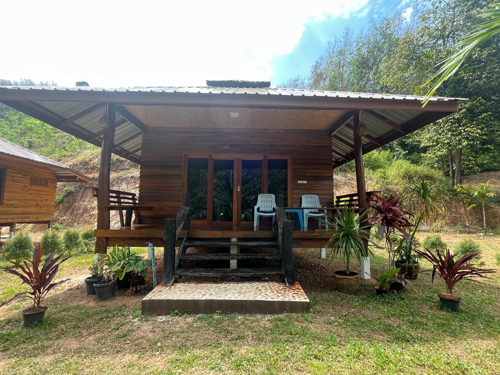 Koh Jum Home Stay Bagian luar foto