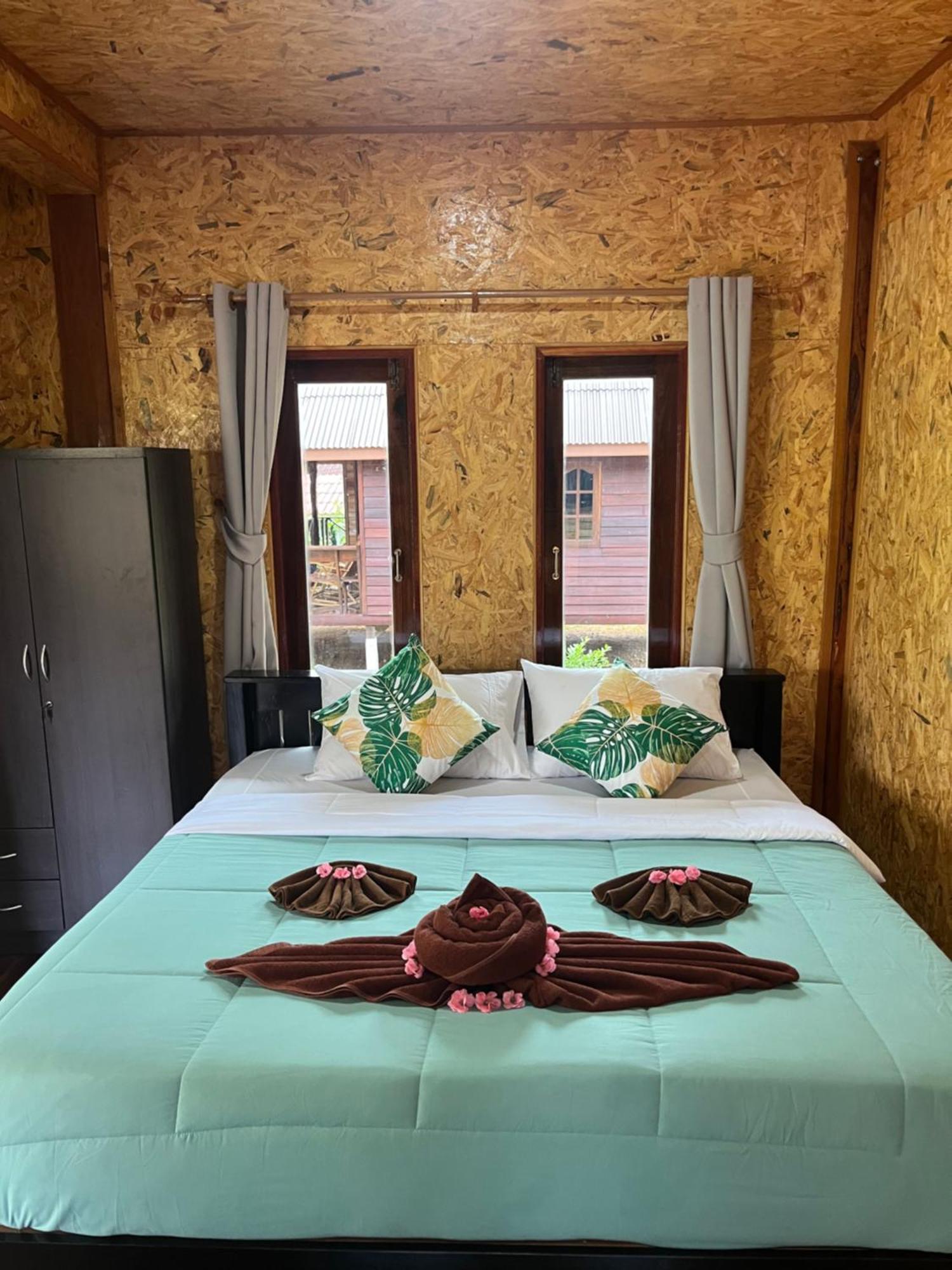 Koh Jum Home Stay Bagian luar foto